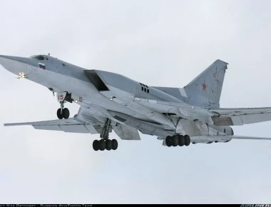 Το ρωσικό βομβαρδιστικό Tu-22M3M εξοπλίζεται με 4 υπερηχητικούς πυραύλους Kinzhal